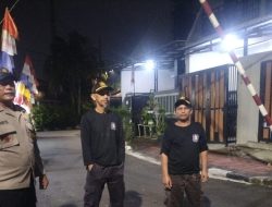 Malam Minggu Produktif, Bhabinkamtibmas Johar Baru Sambangi Poskamling RW 09