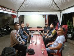 Bahas Kamtibmas Bersama Bhabinkamtibmas Dengan Warga Gunung Sahari Utara
