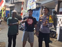 Jaga Lingkungan di Jam Rawan, Polsek Johar Baru Patroli ke Pos Kamling Kampung Rawa