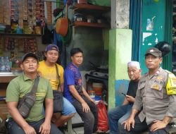 Patroli dan Sambang Warga RW 01 Kelurahan Galur, Polisi Ajak Warga Aktif Jaga Kamtibmas