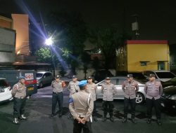 Kanit Propam Bersama Personel Antisipasi Tawuran dan Balap Liar, Polsek Metro Tanah Abang Gelar Patroli