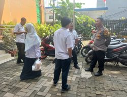 Bhabinkamtibmas Kebon Kacang Saling Koordinasi Dengan Kelurahan Jelang HUT RI Ke 80 Tahun