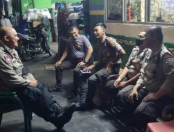 Bhabinkamtibmas Kampung Bali Sambangi Security Pasar Blok F, Imbau Tetap Waspada Pencurian dan Kebakaran