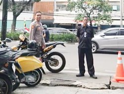 Unit Patmor Polsek Sawah Besar Sambangi Money Changer, Ingatkan Warga Perkuat Keamanan