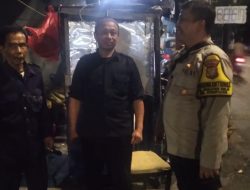 Perkuat Keamanan Wilayah, Bhabinkamtibmas dan Satkamling Laksanakan Patroli Bersama