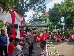 Bhabinkamtibmas Kenari Monitoring Lomba HUT RI ke-80 di RW 09 Senen