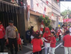 Bhabinkamtibmas Johar Baru Monitoring Lomba HUT RI ke-80