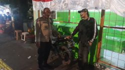 Bhabinkamtibmas Sambangi Pos Kamling RW 01 Gambir, Ajak Warga Perkuat Keamanan Lingkungan