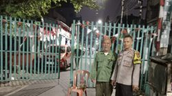 Bhabinkamtibmas Petojo Utara Sambangi Satkamling RW 03, Tekankan Kewaspadaan Lingkungan