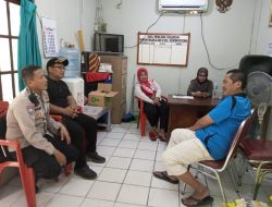 ‎Dekatkan Diri dengan Warga, Polisi Sambangi RW 08 Kebon Kosong ‎ ‎