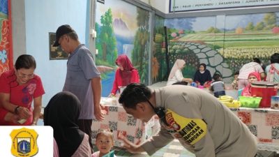 Bhabinkamtibmas Kemayoran Dampingi Monitoring Posyandu Rutin