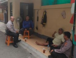 Polsek Cempaka Putih Sambangi Warga dan Security, Ajak Bersama Jaga Lingkungan yang Aman dan Kondusif
