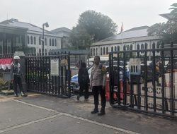 Pelayan Priman Polsek Sawah Besar Amankan Misa HUT ke-80 RI di Gereja Katedral