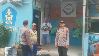 Kehangatan Patroli Dialogis: Polisi dan Warga Berbagi Cerita di Petojo Utara