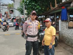 Bangun Komunikasi dengan Warga, Polisi Gelar Cooling System di Pasar Gembrong