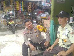 Hadiri Denyut Ekonomi Warga, Bhabinkamtibmas Beri Himbauan Kamtibmas di Pasar