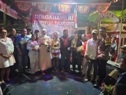 Semarak Malam Puncak HUT ke-80 RI di Petojo Utara, Bhabinkamtibmas Hadir Bersama Warga
