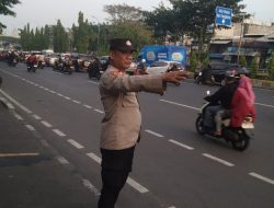 Kawal Aktivitas Pagi, Kapolsubsektor Hadir Gatur Lalin Pagi di Titik Padat Galur