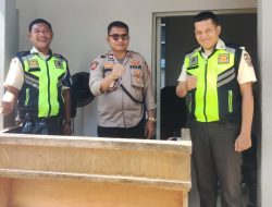 Sambangi Pemukiman Warga Johar Baru, Kapolsubsektor Kayu Awet Ajak Cegah Tawuran dan Antisipasi Kriminalitas