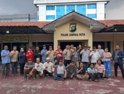 Warga Cempaka Putih Kompak Bantu Amankan Mako Polsek dari Ancaman Aksi Anarkis