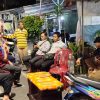 Sat Binmas Polres Jakpus Bersama Warga RW 03 Antisipasi Kerusuhan di Sekitar Mapolres