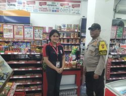 Patroli Dialogis Kapolsubsektor Galur, Sambangi Alfamidi untuk Perkuat Cooling System Jaga Jakarta Aman