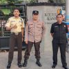 Kapolsubsektor Cut Mutia Atur Lalu Lintas dan Pantau Siswa Kanisius Masuk Sekolah