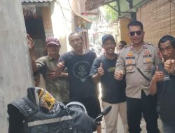 Patroli Pemukiman, Kapolsubsektor Kayu Awet Ajak Warga Johar Baru Jaga Jakarta Aman