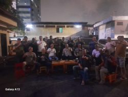 Kapolsek Metro Gambir Pimpin Siaga Personel Dan Warga di Mako Polsek