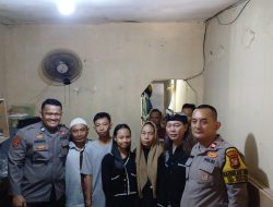 Empati Personel Polda Metro Jaya, Sambangi Rumah Duka Alm. Affan Kurniawan di Menteng