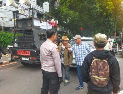 Polsek Metro Menteng Kawal Aksi Titik Kumpul Solidaritas Munir di LBH Jakarta