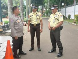 Bhabinkamtibmas Senen Sambangi Kantor Perwakilan Bank Indonesia, Sampaikan Pesan Kamtibmas