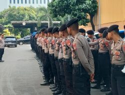 Polsek Metro Menteng Gelar Apel Pengamanan Aksi Buruh di Kebon Sirih
