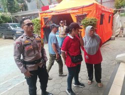 Polisi Kawal Peninjauan Pendataan Bansos Bappeda di Kampung Rawa