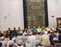 Kebersamaan Polsek Metro Menteng dan Warga di Maulid Nabi Muhammad SAW Masjid Aisyah Gani