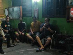 Bhabinkamtibmas Gambir Sambangi Pos Kamling RW 04, Perkuat Sinergi dengan Warga