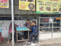 Bhabinkamtibmas Karet Tengsin Patroli Dialogis Dan Sambangi Pedagang Waspada Terhadap Kebakaran