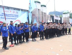 Polisi dan Buruh Sholawatan Bersama di Depan DPR, Aksi Simpatik Ciptakan Suasana Sejuk