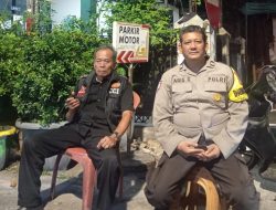 Bhabinkamtibmas Kebon Kelapa Sambangi Pos Kamling RW 02, Ajak Warga Aktif Jaga Lingkungan