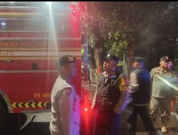 Gerak Cepat Polsek Metro Menteng Atasi Korsleting Listrik di Jalan Banyuwangi dan Situbondo