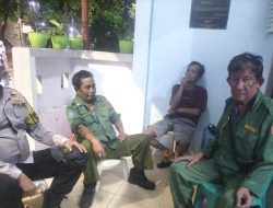 Patroli Dialogis, Bhabinkamtibmas Johar Baru Sambangi Poskamling RW 06 Ajak Warga Jaga Jakarta Aman