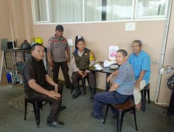 Pokdarkamtibmas Dan Polisi Tingkatkan Patroli Bersama di Kelurahan Kartini