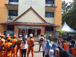 Bhabinkamtibmas dan Tiga Pilar Petamburan Gelar Penertiban di Pasar Tradisional Pintu Air