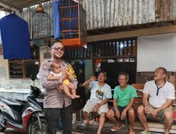 Dekat dengan Warga, Bhabinkamtibmas Kampung Rawa Gelar Patroli Door to Door di RT06 RW06