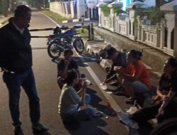Patroli Tiga Pilar Menteng di Taman Sukabumi, Ingatkan Remaja untuk Pulang Demi Cegah Tawuran