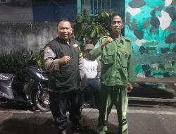 Sambang Pos Kamling RW 01 Duri Pulo, Polisi dan Warga Satukan Komitmen Jaga Lingkungan