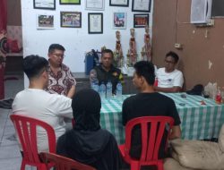 Bhabinkamtibmas Petojo Utara Respon Cepat Laporan Warga, Usut Dugaan Penipuan Bermodus Usaha