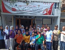 Cegah DBD, Polisi Dampingi Kader Jumantik Gelar PSN di RW 02 Galur