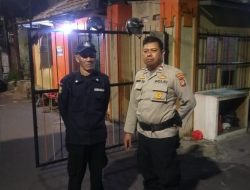 Anggota Unit Patroli Polsek Johar Baru Lakukan Patroli Dialogis di RW 08 Tanah Tinggi