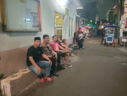 Bhabinkamtibmas Kebon Sirih Ajak Warga RW 10 Perkuat Satkamling Cegah Tawuran dan Pencurian
